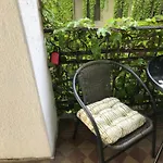 A Lovley Newly Decorated Fully Equipped Walking Distance To The Park Where Will Find The World Famous Szechenyi Thermal Bath Spa, Museums , And The Capital Circus , Ac, Smart Tv, High Speed Internet Appartement