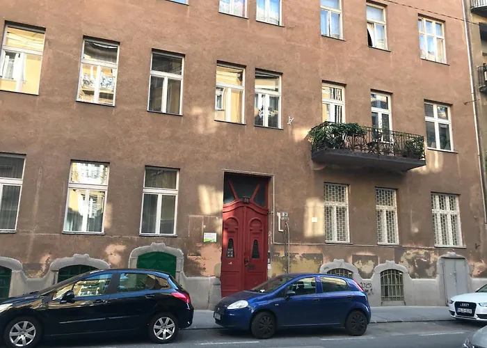公寓 A Lovley Newly Decorated Fully Equipped Walking Distance To The Park Where Will Find The World Famous Szechenyi Thermal Bath Spa, Museums , And The Capital Circus , Ac, Smart Tv, High Speed Internet 布达佩斯