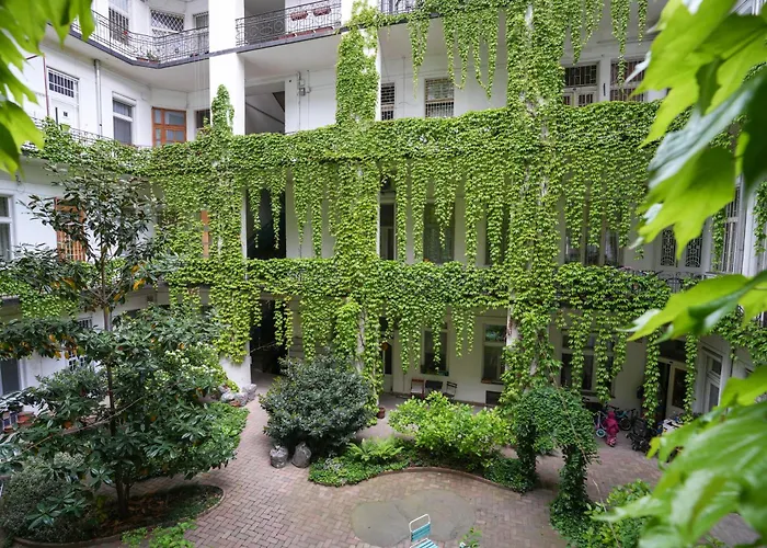 公寓 A Lovley Newly Decorated Fully Equipped Walking Distance To The Park Where Will Find The World Famous Szechenyi Thermal Bath Spa, Museums , And The Capital Circus , Ac, Smart Tv, High Speed Internet *